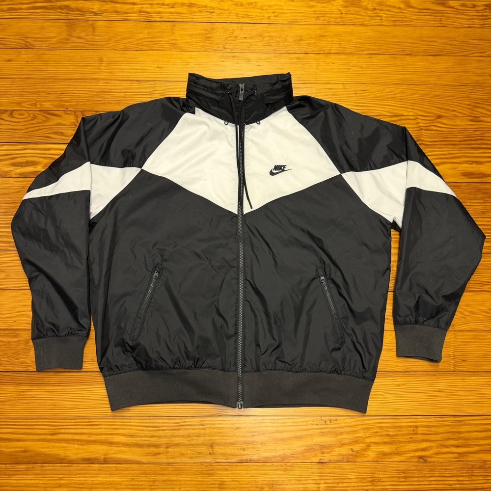 Nike Windrunner Jacket Mens L Black‎ Packable Hood Back Hit AR2209-012